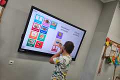 MONITOR-INTERAKTYWNY-2