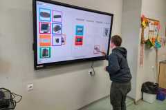 MONITOR-INTERAKTYWNY-4