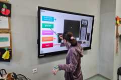 MONITOR-INTERAKTYWNY-6