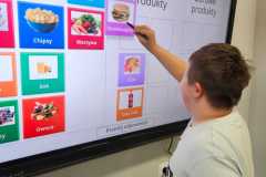 MONITOR-INTERAKTYWNY-7