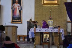 20.-lena-i-tosia-dziekuja-ksiedzu-za-rekolekcje