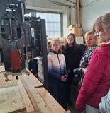 wycieczka-do-zakladu-obrobki-drewna-1