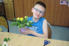 Alan-wybral-zolte-roze